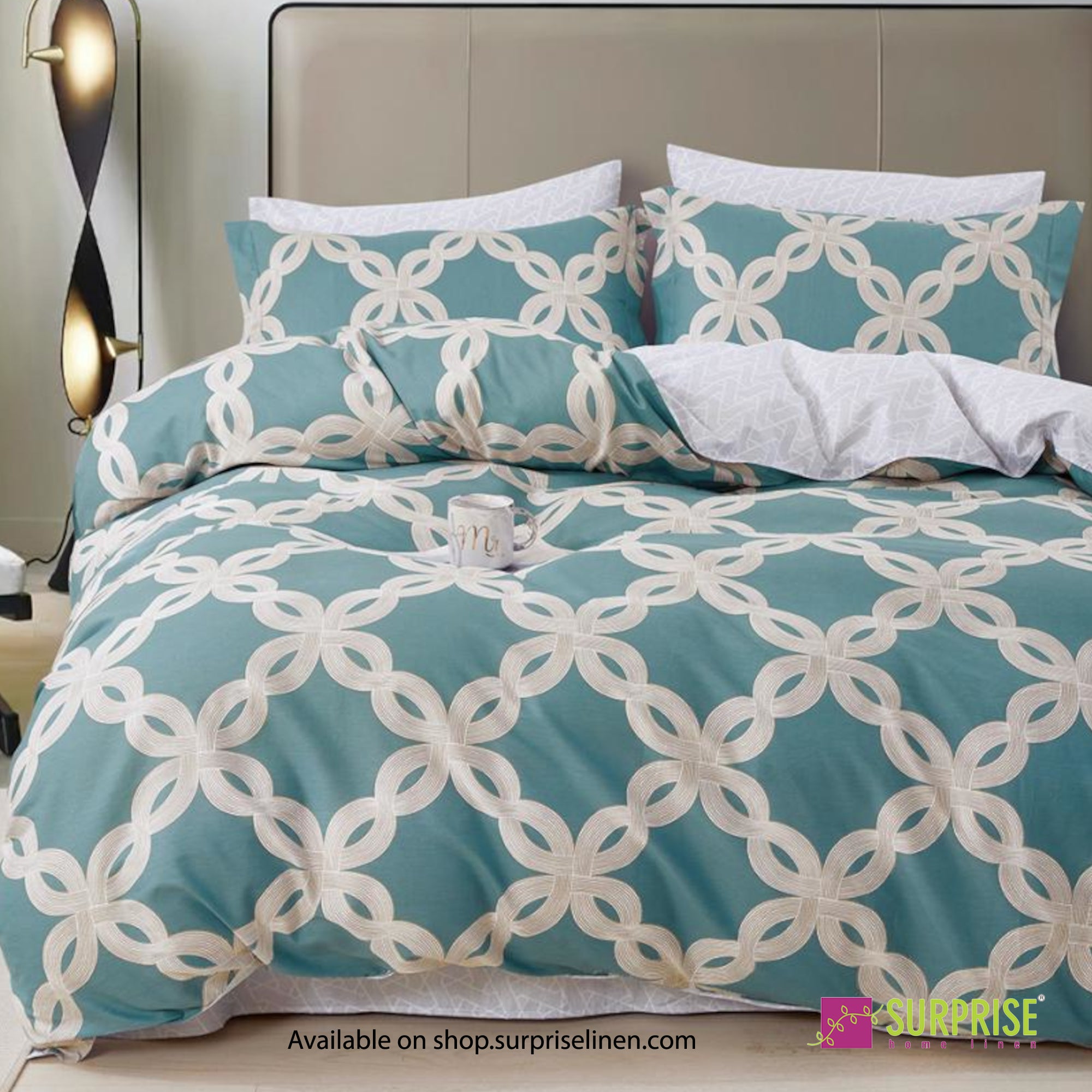 Luxury Essentials By Surprise Home Exclusive Criss Cross Collection 3 Pcs Super King Size Bedsheet Set in 300 TC Premium Cotton (Ember)