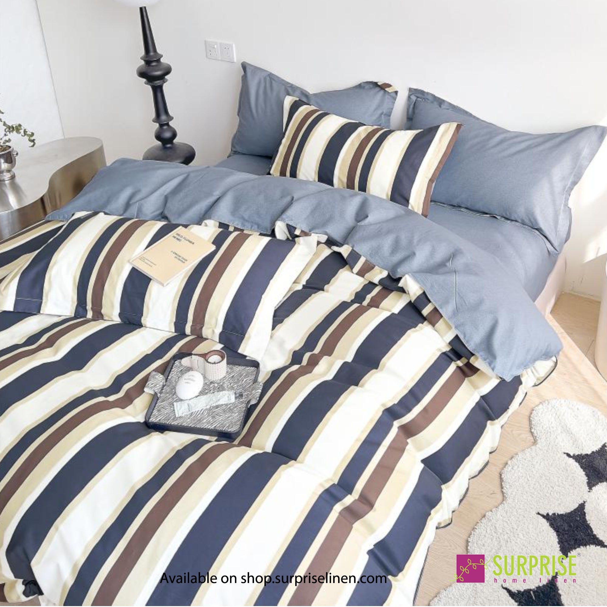 Luxury Essentials By Surprise Home Exclusive Criss Cross Collection 3 Pcs Super King Size Bedsheet Set in 300 TC Premium Cotton (Nocturne)