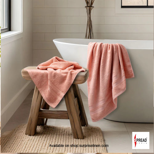 Spread Spain - Lightweight Luxury with Superior Absorbency The Bamboo Bath Towel (Pink)