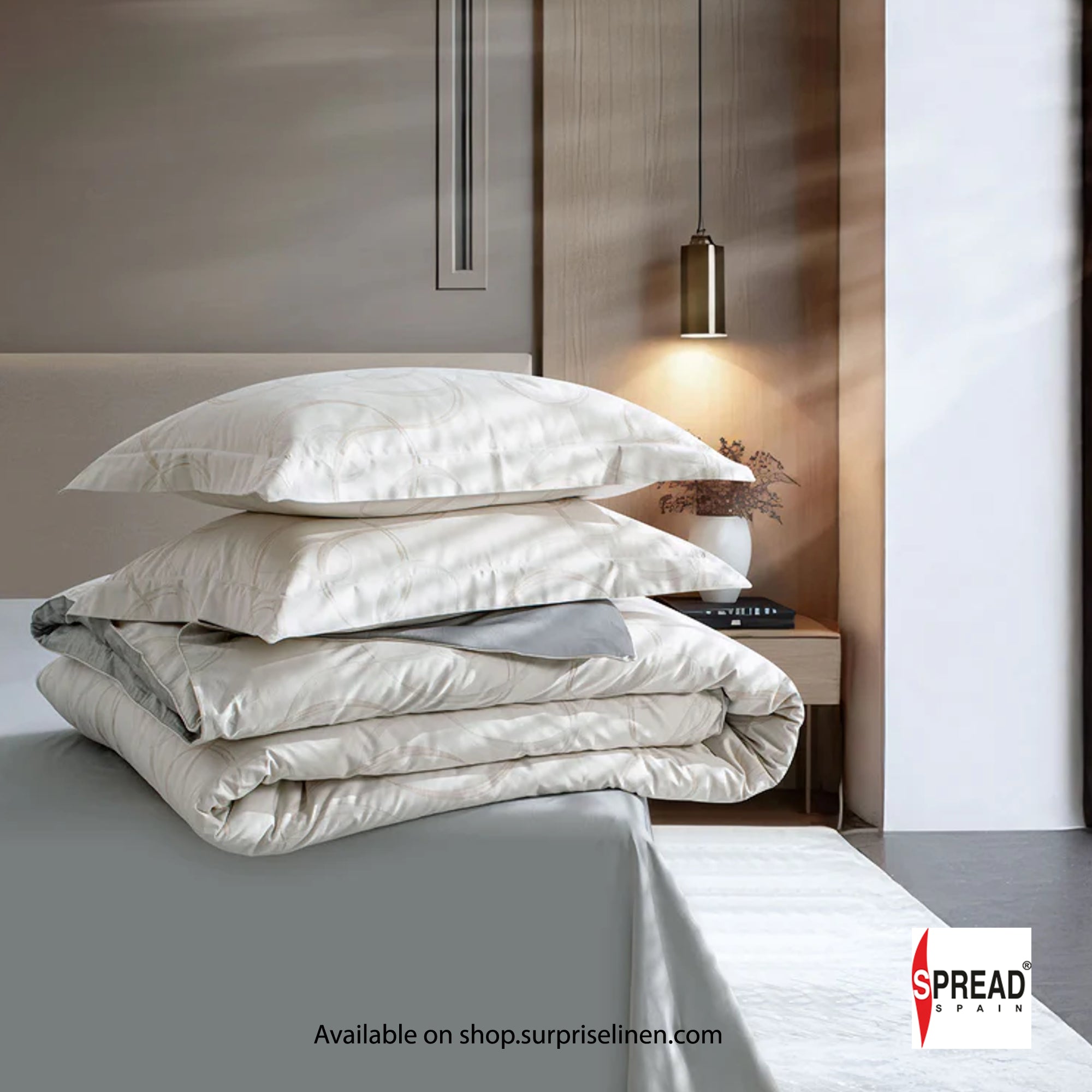 Spread Spain - 700 TC Italian Couture Luxury Bedsheet Set (Ivory Grey)