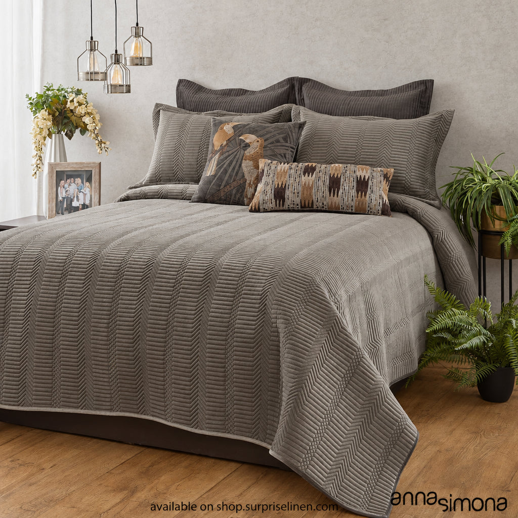 Anna Simona - Manila 7 Pcs Velvet Bed Cover Set (Brown)