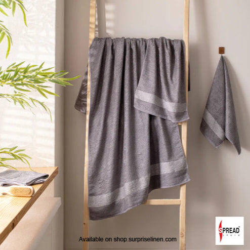 Spread Spain - Lightweight Luxury with Superior Absorbency The Bamboo Bath Towel (Light Grey)