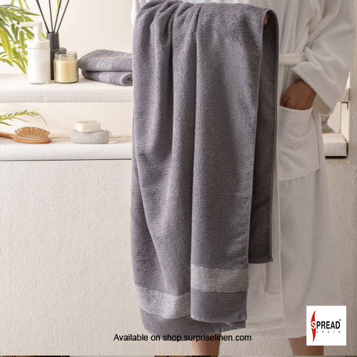 Spread Spain - Lightweight Luxury with Superior Absorbency The Bamboo Bath Towel (Light Grey)