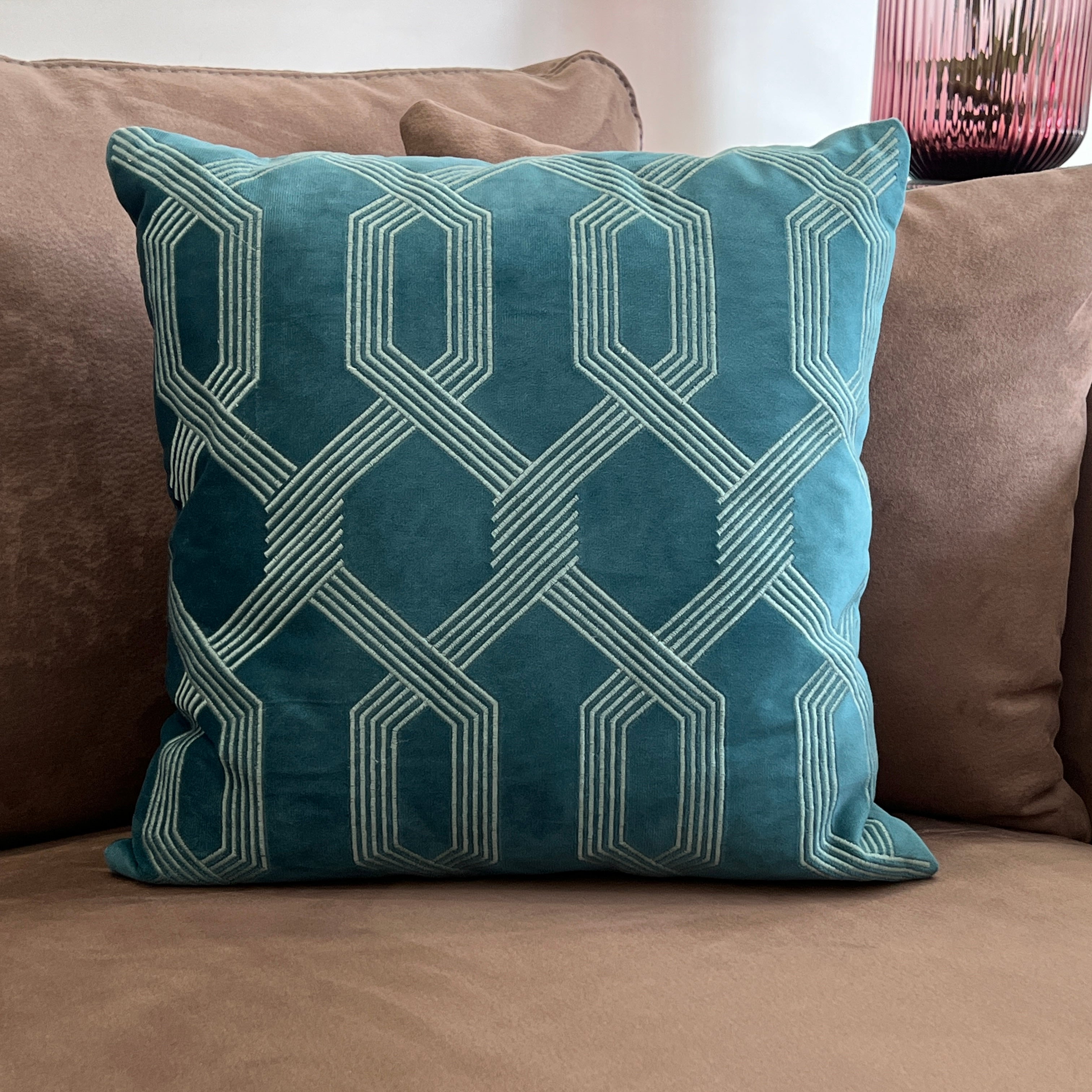 Sadyaska - Decorative Arcade Emerald Velvet Cushion Cover (Emerald)