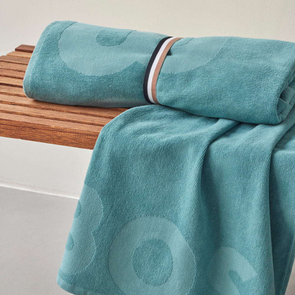 Hugo Boss - Border Logo 350 GSM 100% Cotton Towel (Pacific)