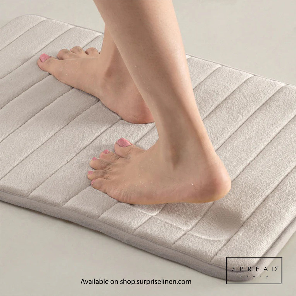 Spread Spain - Plush Stripe Collection Anti Skid Memory Foam Bathmat Waves (Light Beige)