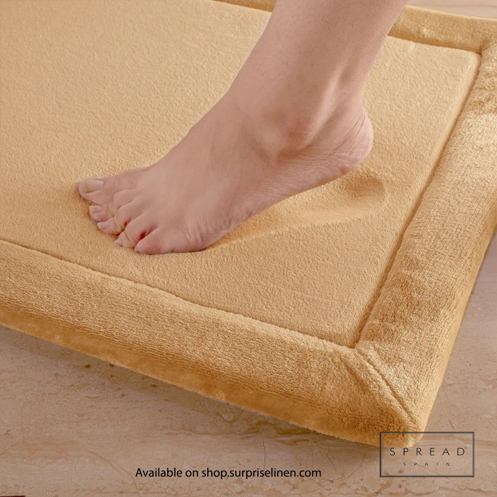 Spread Spain - Plush Square Collection Anti Skid Memory Foam Bathmat Waves (Gold)