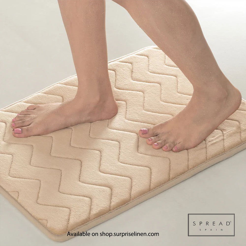 Spread Spain - Plush Wave Collection Anti Skid Memory Foam Bathmat Waves (Gold)
