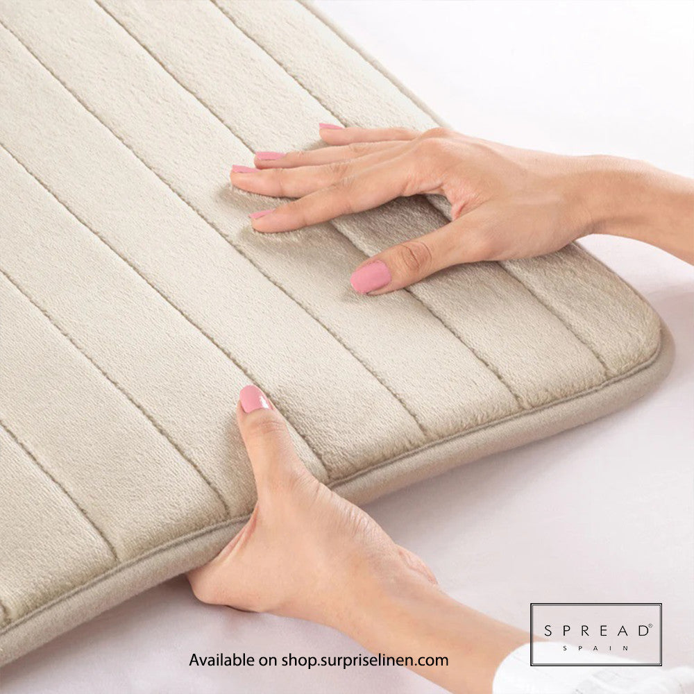 Spread Spain - Plush Stripe Collection Anti Skid Memory Foam Bathmat Waves (Dark Beige)