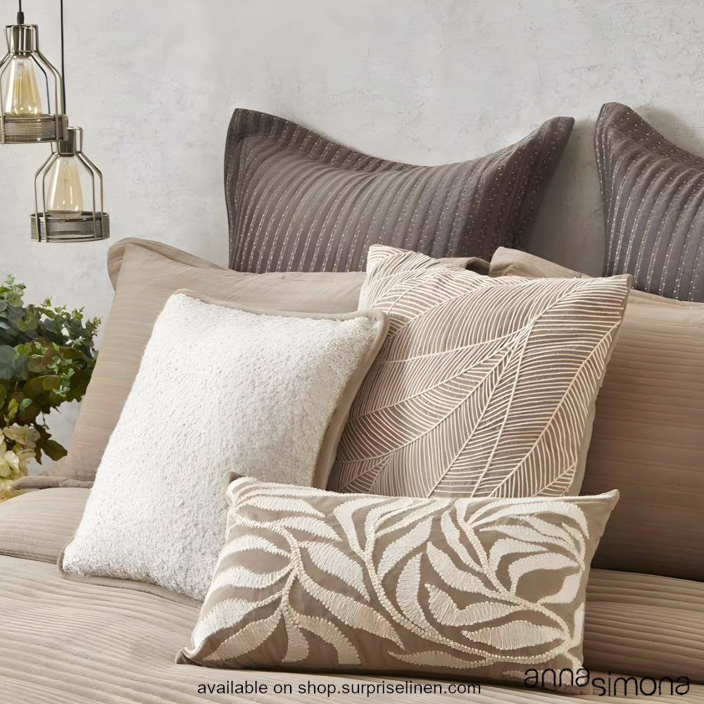 Anna Simona - Novice 8 Pcs Velvet Bed Ensemble Set (Sand)