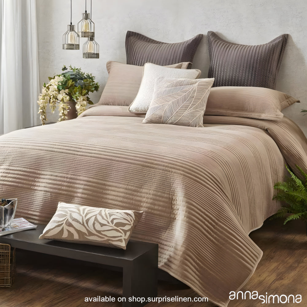 Anna Simona - Novice 8 Pcs Velvet Bed Ensemble Set (Sand)