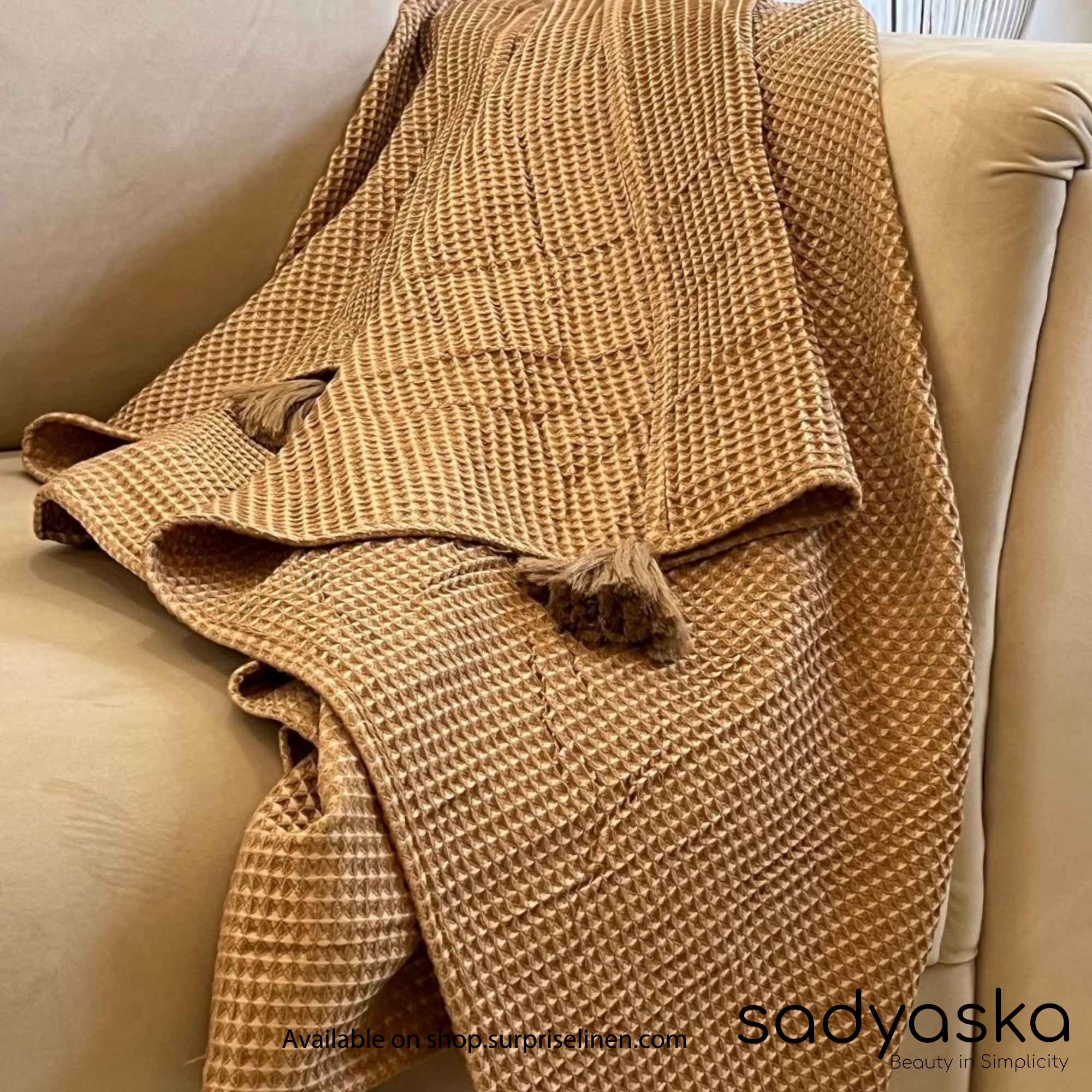 Sadyaska - Honeycomb Collection Woven Throw with Tassels (Mocha)