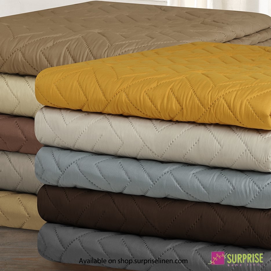 Surprise Home - Everyday Essentials D'Lux 3 Pcs Bedcover Set (Honey Gold)