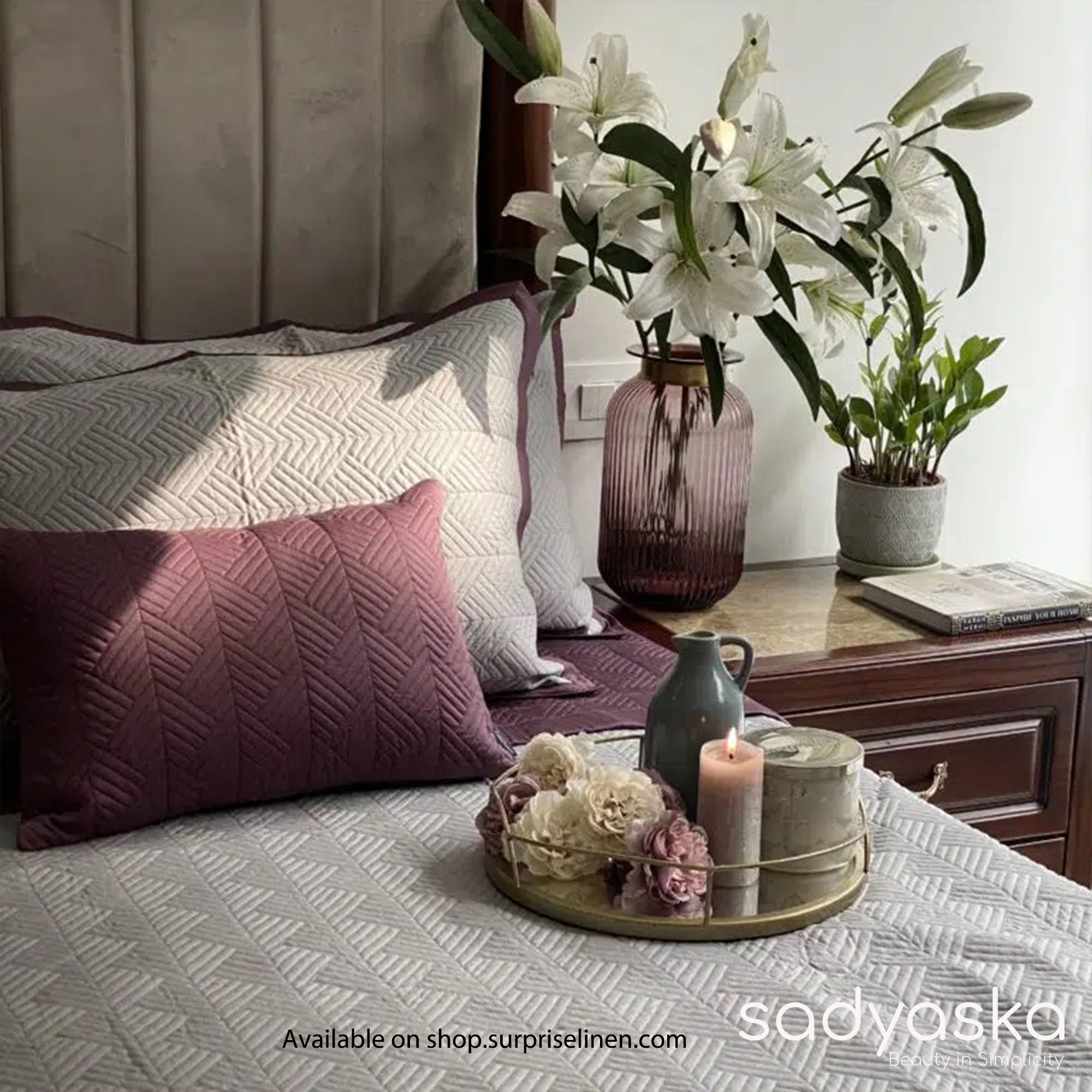 Sadyaska - Connoisseurs Collection Vector Bed Cover Set (Sandstone Grey and Mauve )