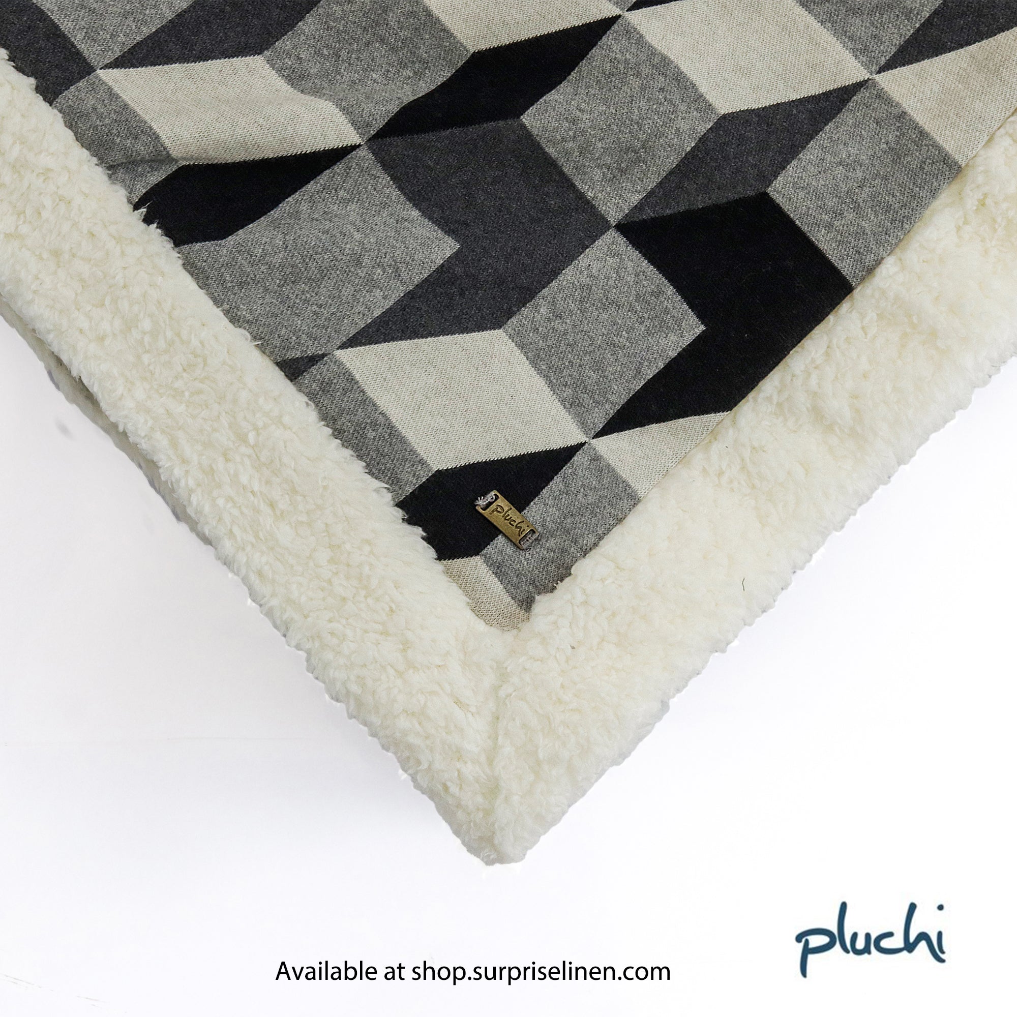 Pluchi - 3D Block Sherpa Back Blanket (Light Grey & Black)