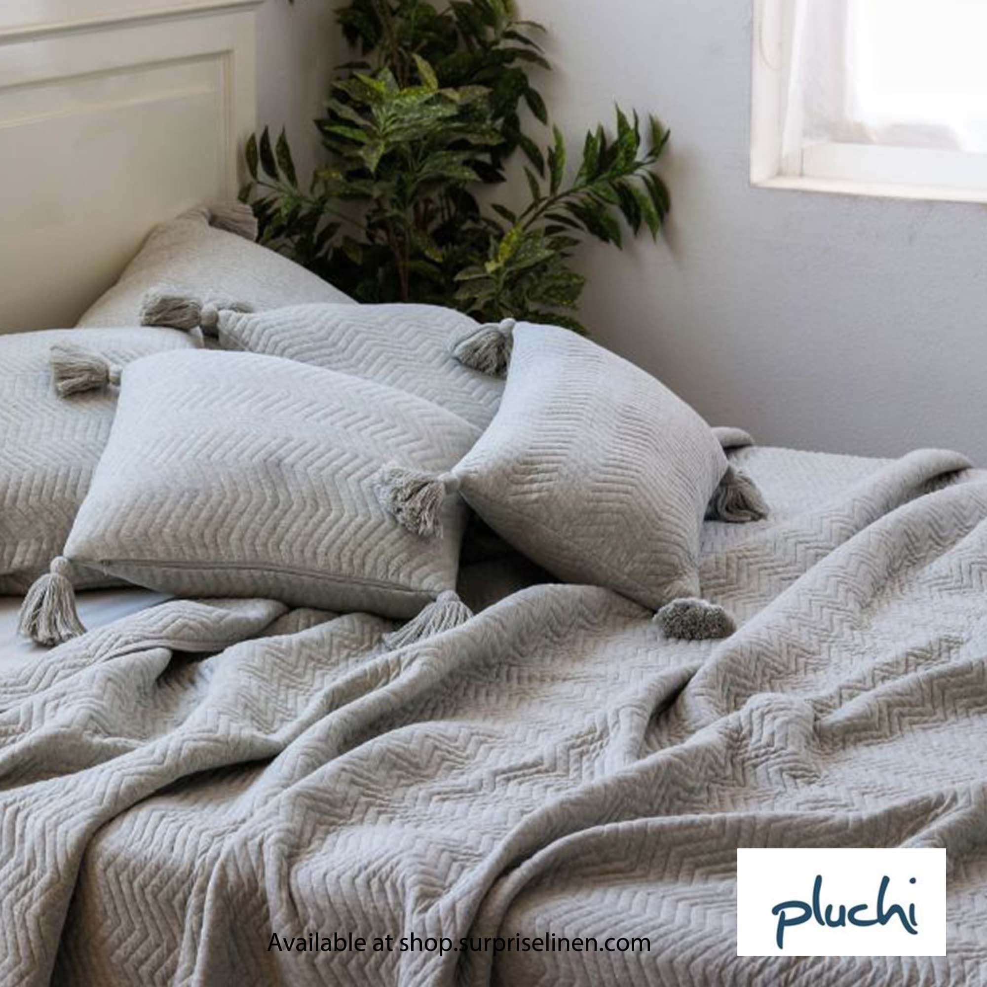 Pluchi - Zig Zag 3 Pcs Bedcover Set (Pale Whisper)