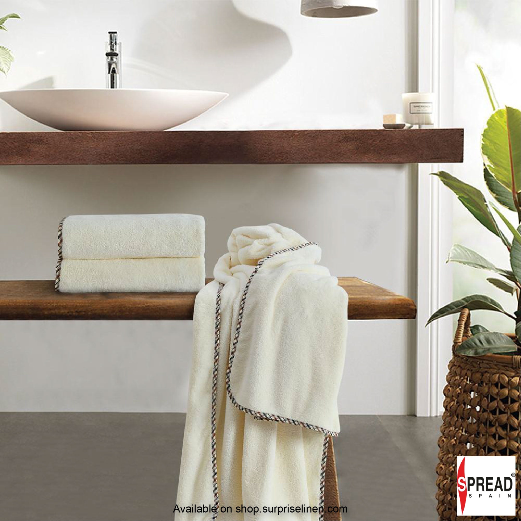 Spread Spain - High Absorbent & Super Soft Coral Towel - (Ivory)