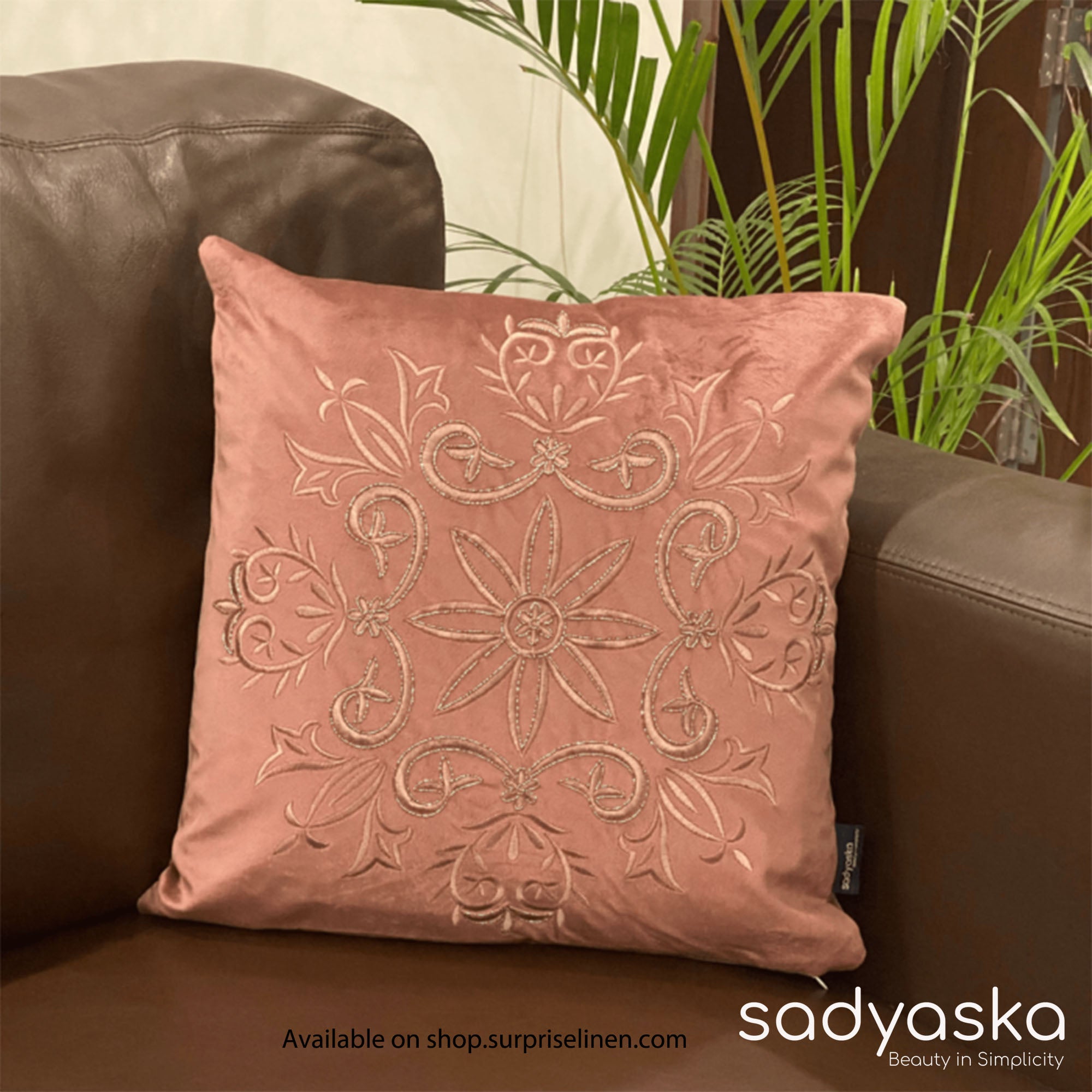 Sadyaska - Decorative Flora Velvet Cushion Cover (Blush)