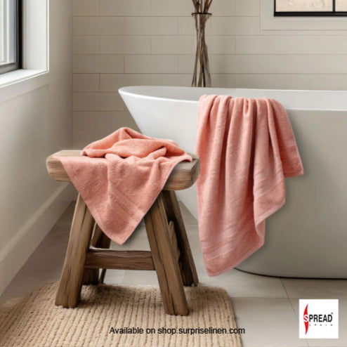 Spread Spain - Lightweight Luxury with Superior Absorbency The Bamboo Bath Towel (Pink)
