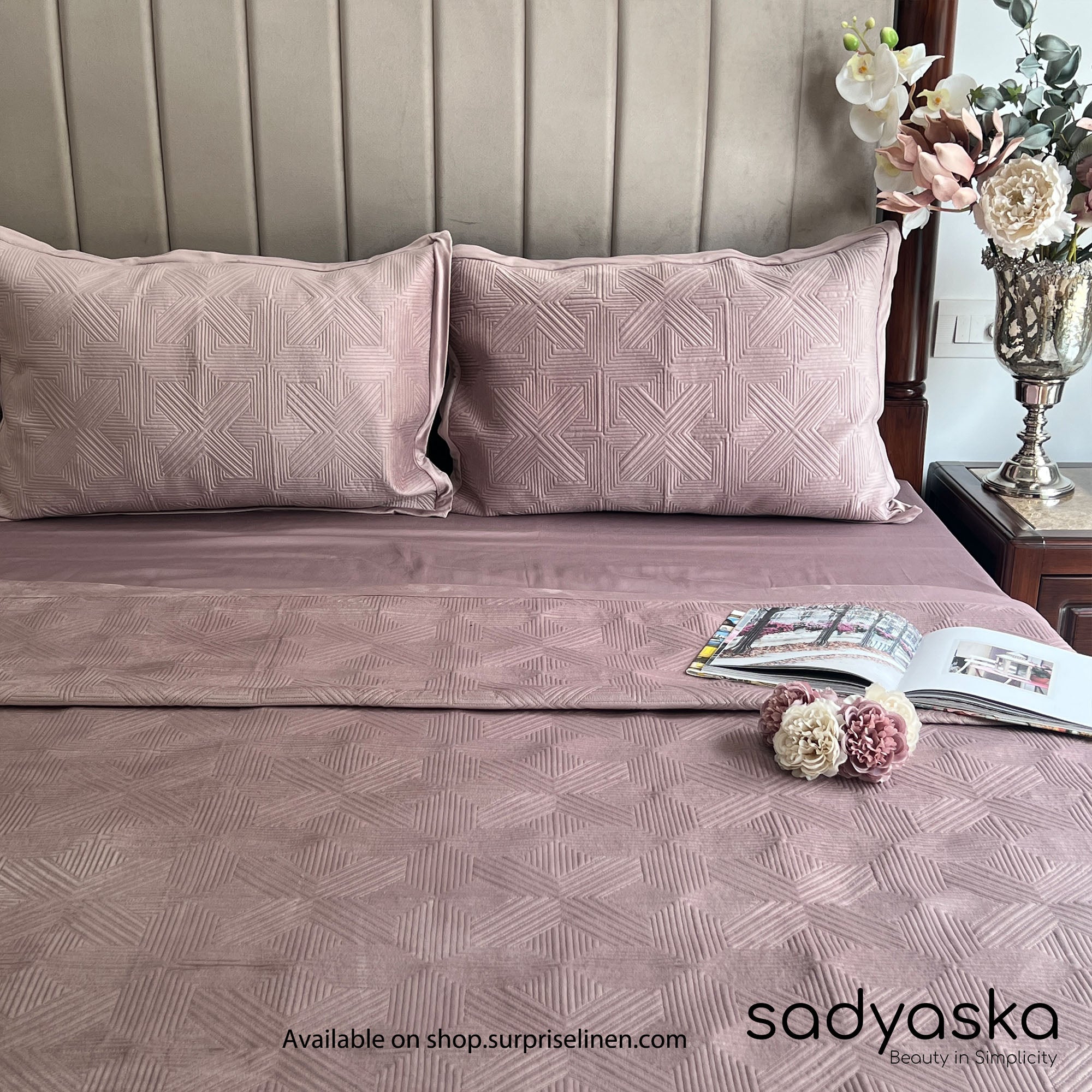 Sadyaska - Bonito Velvet Bedspread Set (Onion Pink)