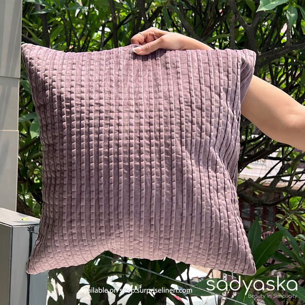 Sadyaska - Decorative Bello Velvet Cushion Cover (Lilac)