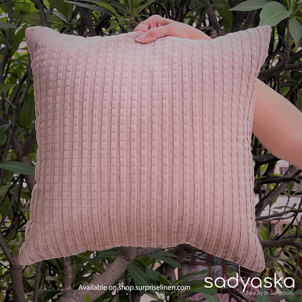 Sadyaska - Decorative Bello Velvet Cushion Cover (Onion Pink)