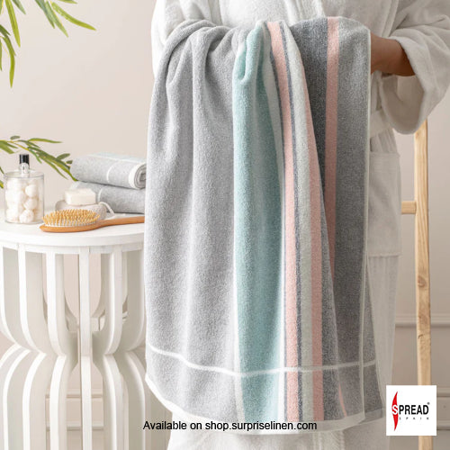 Spread Spain - Lightweight Luxury with Superior Absorbency The Bamboo Bath Towel (Ash)