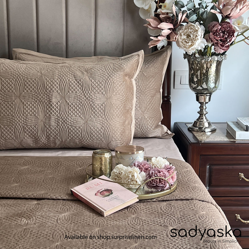 Sadyaska - Lindo Velvet Bedspread Set (Champagne Gold)