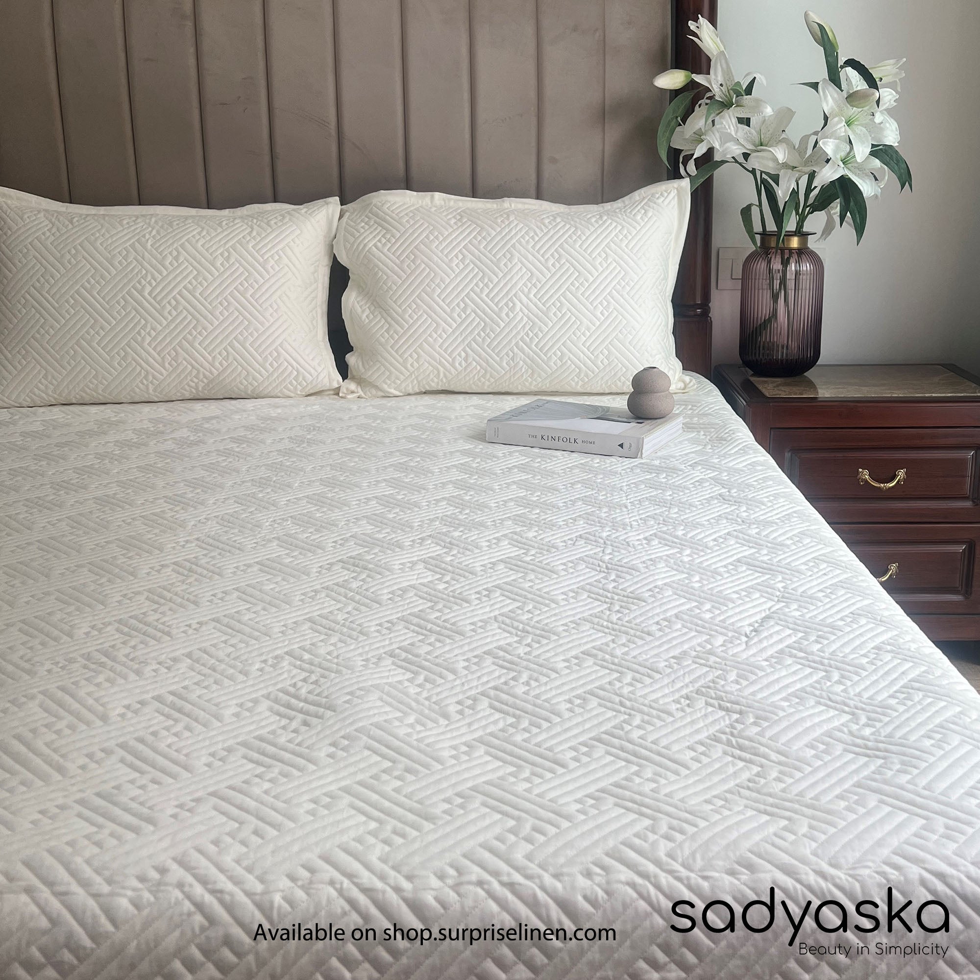 Sadyaska - Triumph Cotton Reversible Bedspread Set (Ivory)