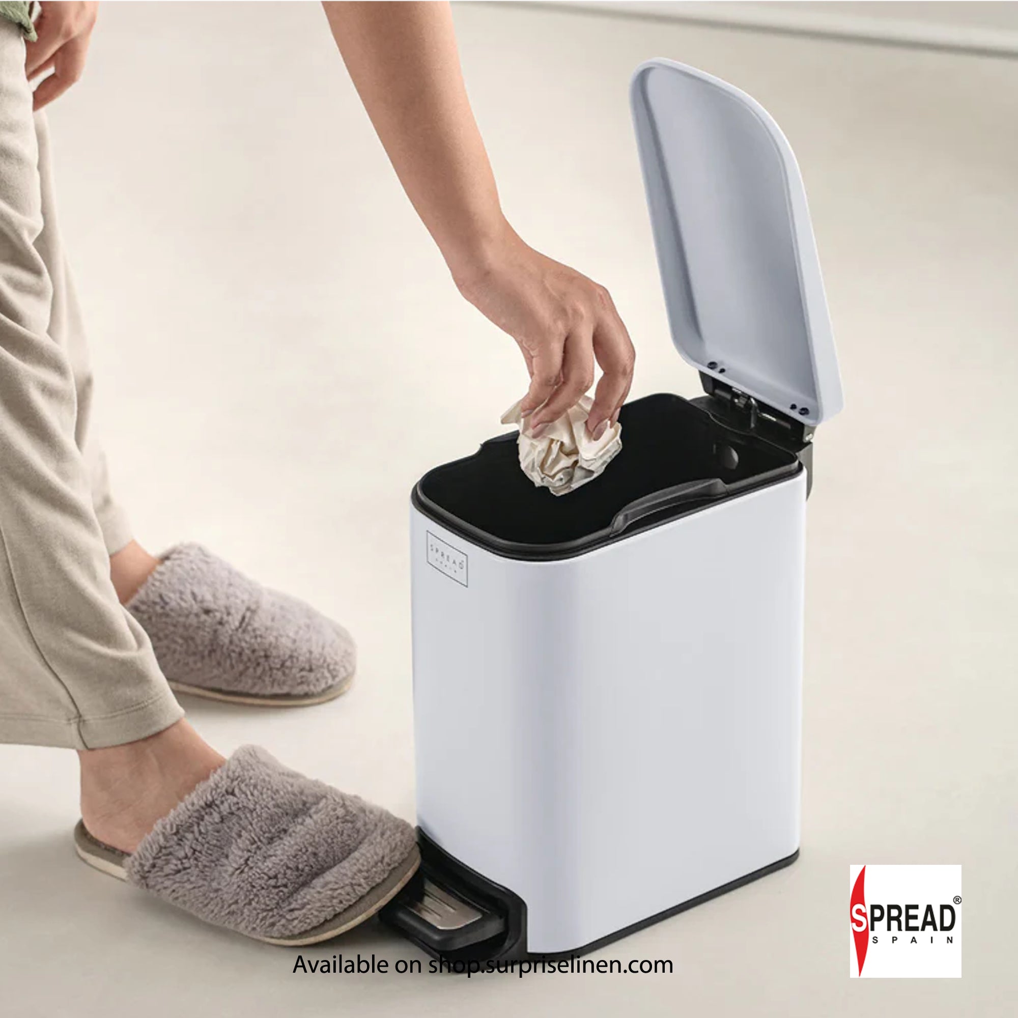Spread Spain - Metallica Collection 6 Litre Soft Close Dustbin (White)