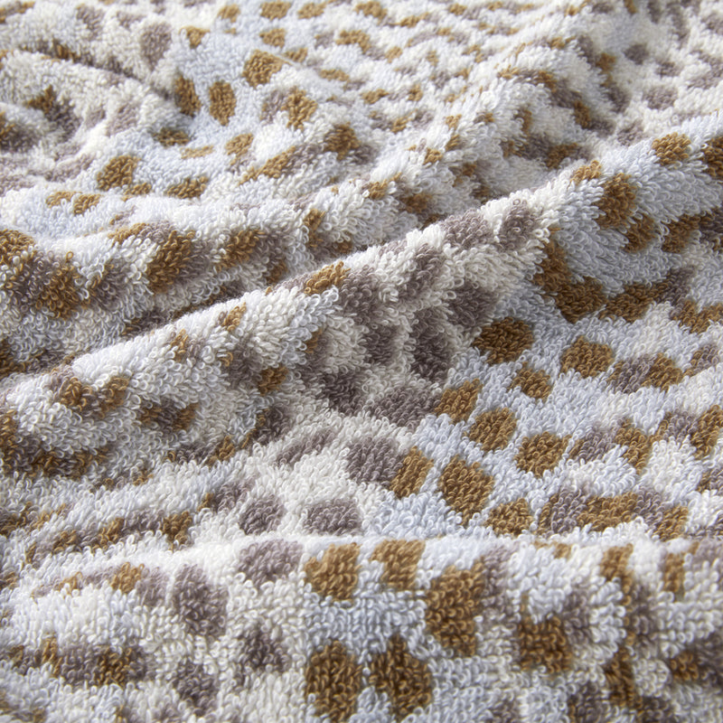 Kenzo - K Wildcat 550 GSM 100% Organic Cotton Jacquard Towel