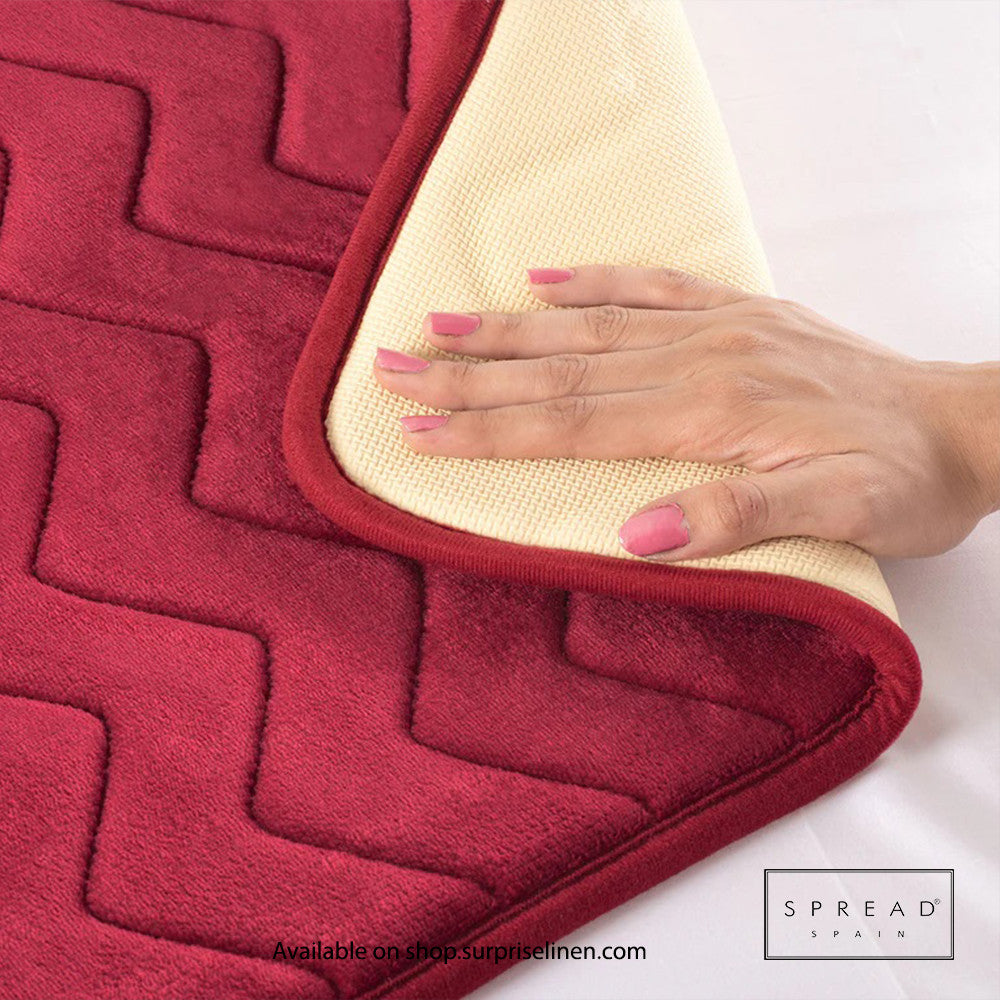 Spread Spain - Plush Wave Collection Anti Skid Memory Foam Bathmat Waves (Maroon)