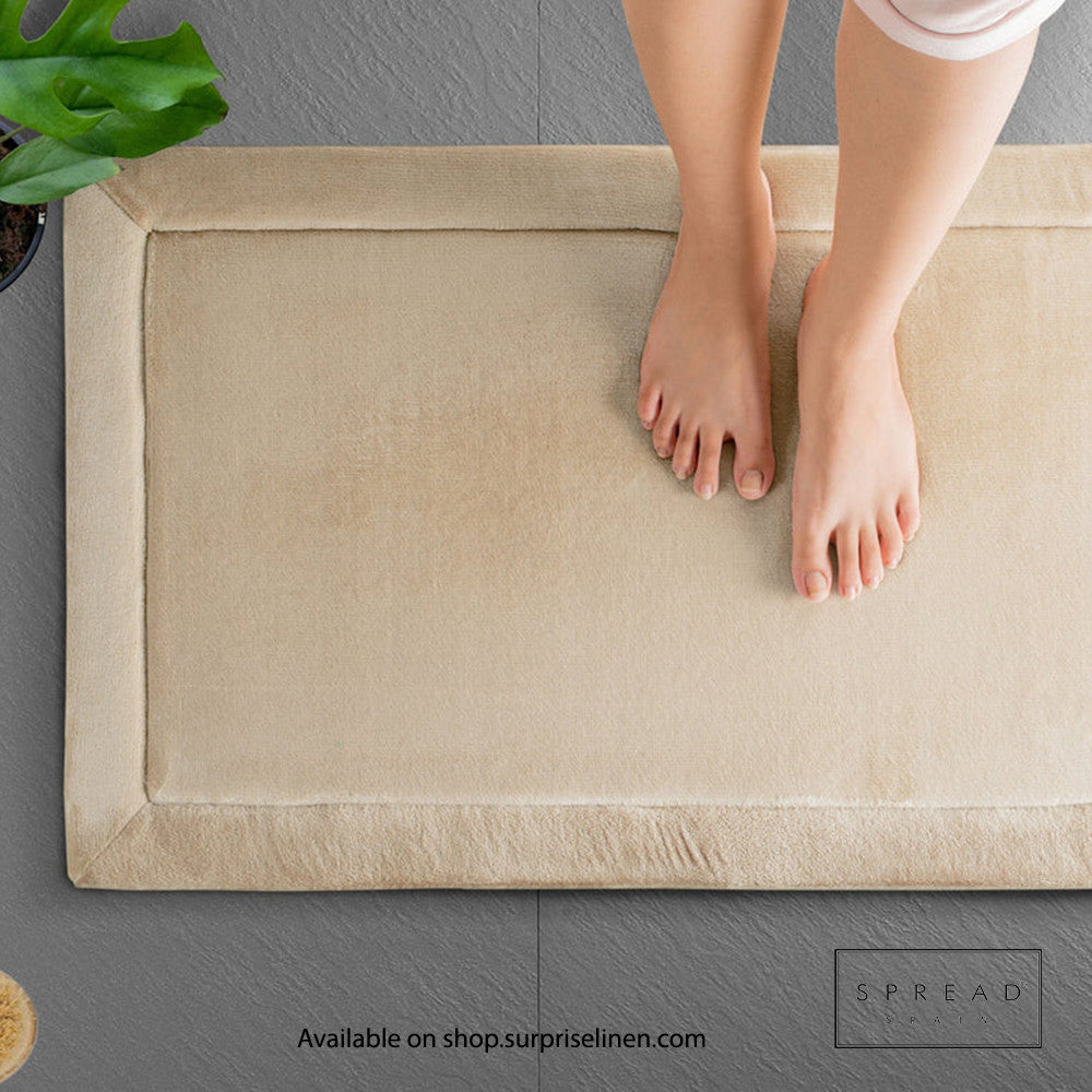 Spread Spain - Plush Square Collection Anti Skid Memory Foam Bathmat Waves (Light Beige)