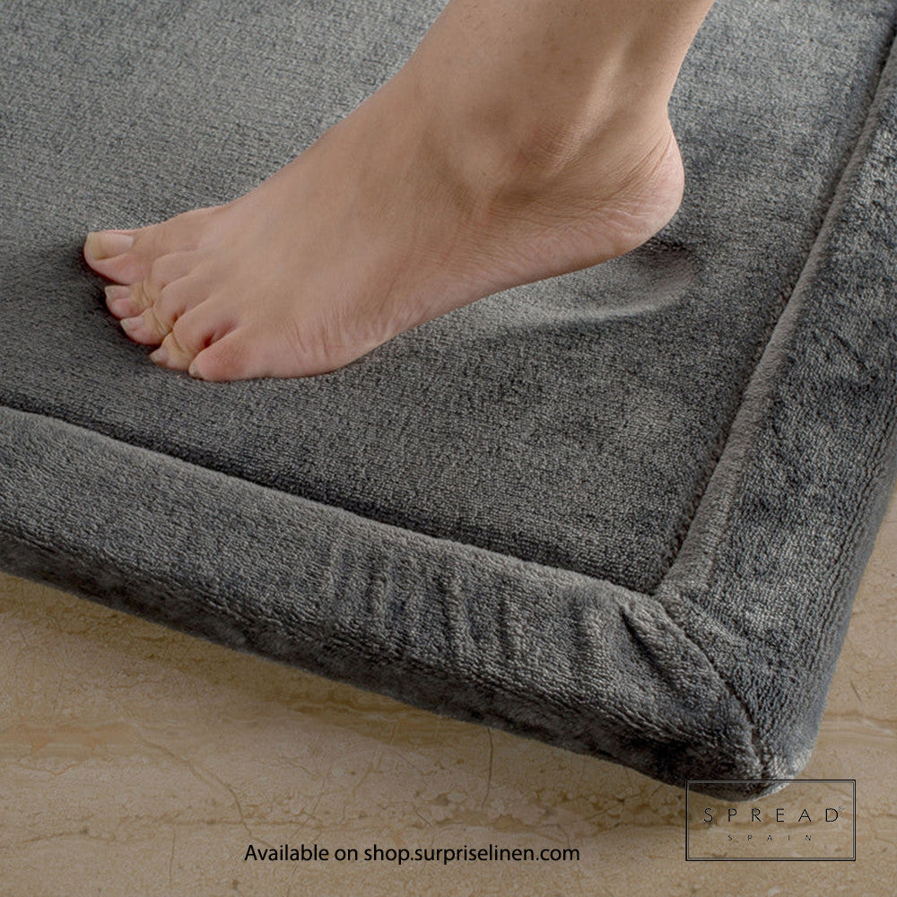 Spread Spain - Plush Square Collection Anti Skid Memory Foam Bathmat Waves (Grey)