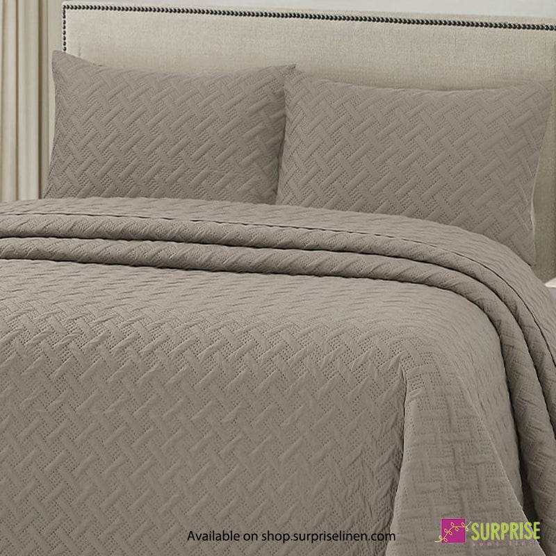 Surprise Home - Everyday  Use Premium Quality Urbane 3 Pcs Bedcover Set (Cub)