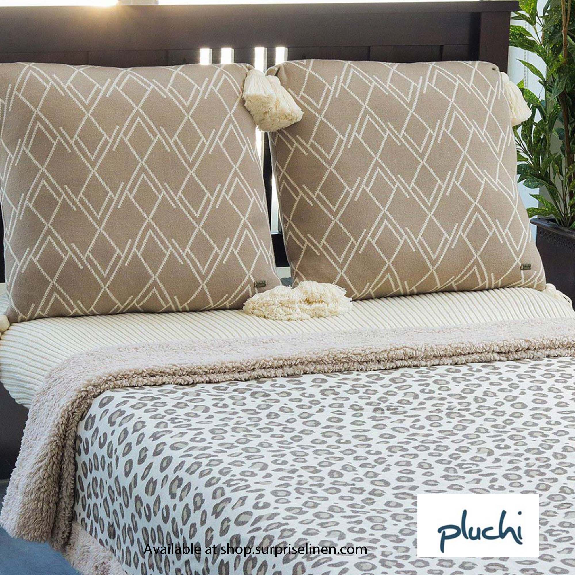 Pluchi - Leopard Design Cotton Knitted Single Bed Blanket layered with Warm Sherpa Fabric (Pale Whisper)