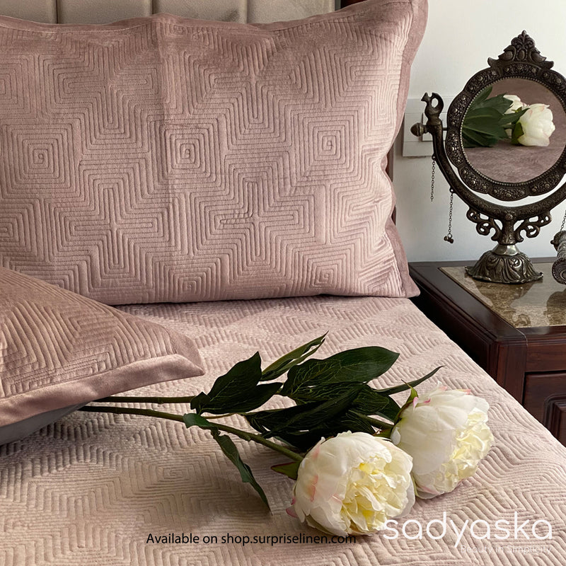 Sadyaska - Velvet Collection Maze Bed Cover Set (Onion Pink)