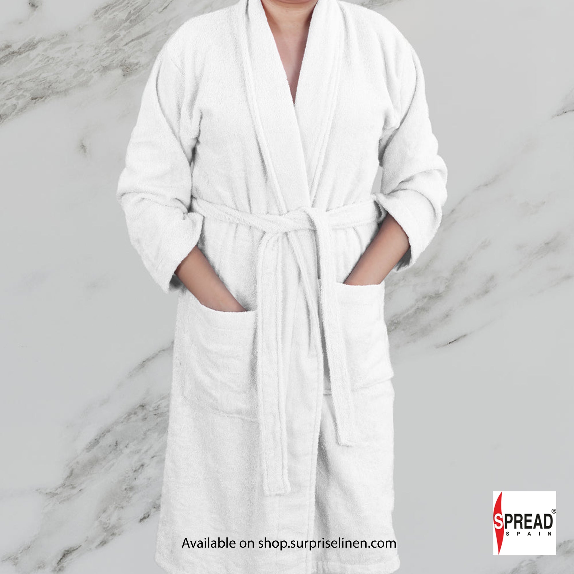 Spread Spain - One Size Bathrobe with Customizable Initials (White)