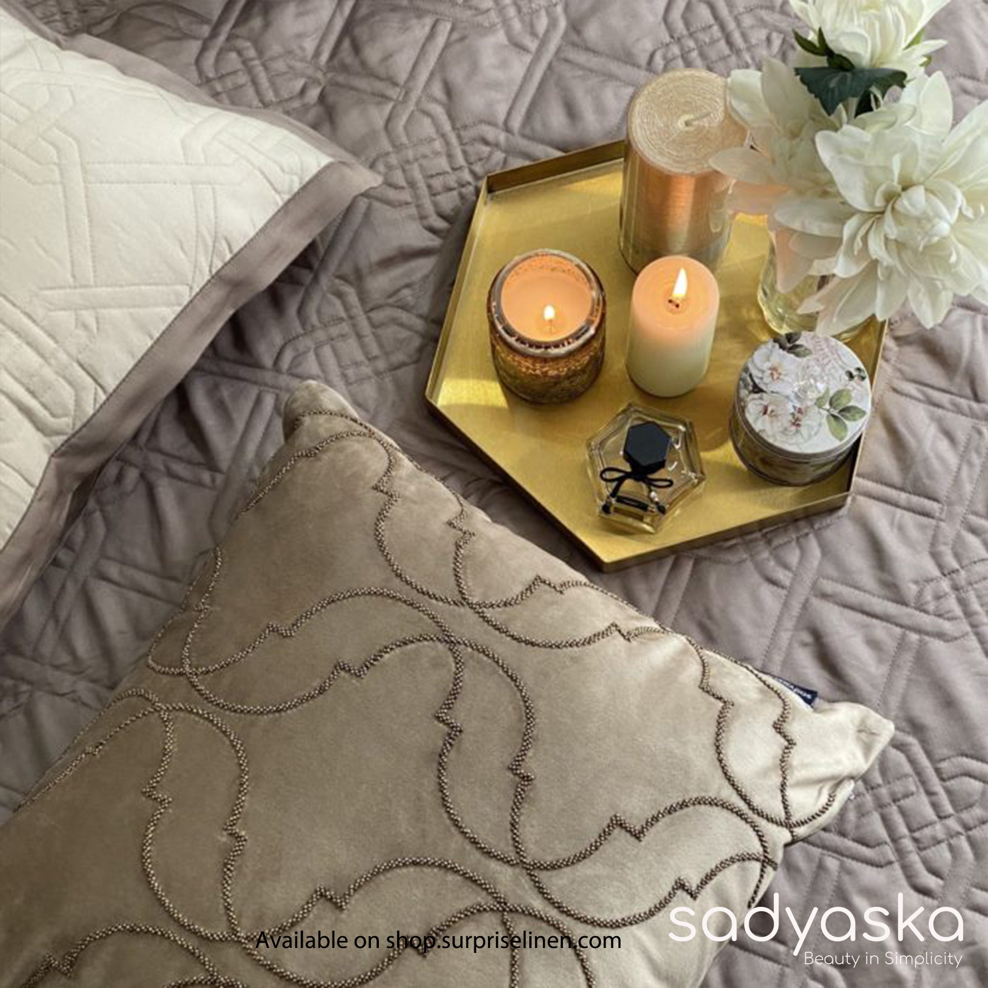 Sadyaska - Prime Collection Gizmo Bed Cover Set (Beige & Taupe)