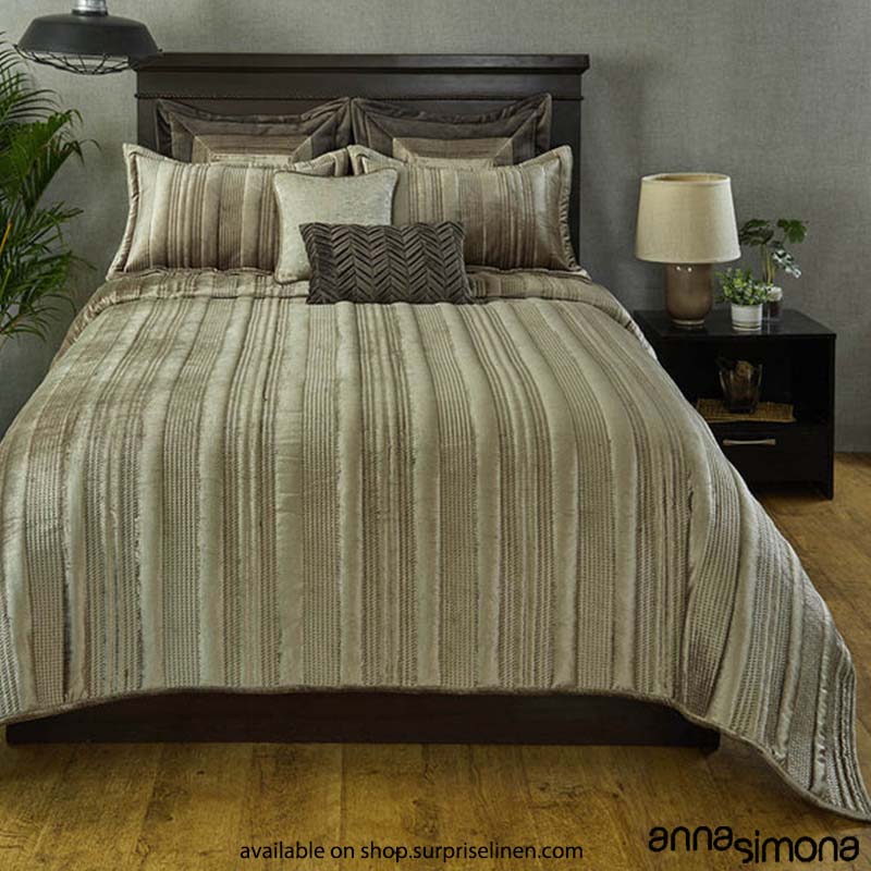 Anna Simona - Triumph 7 Pcs Velvet Bed Cover Set