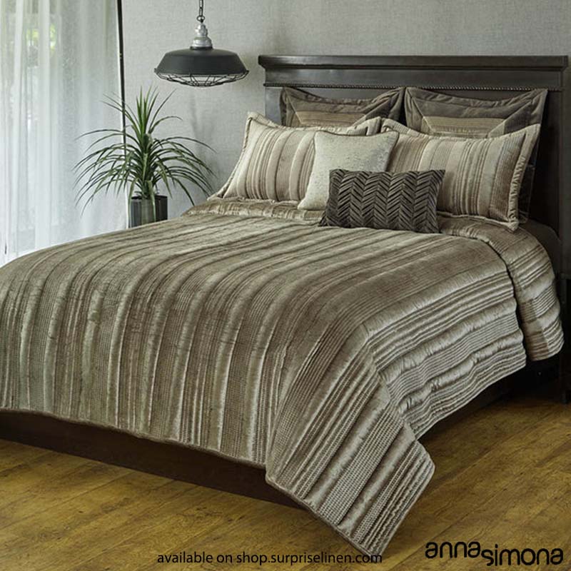 Anna Simona - Triumph 7 Pcs Velvet Bed Cover Set