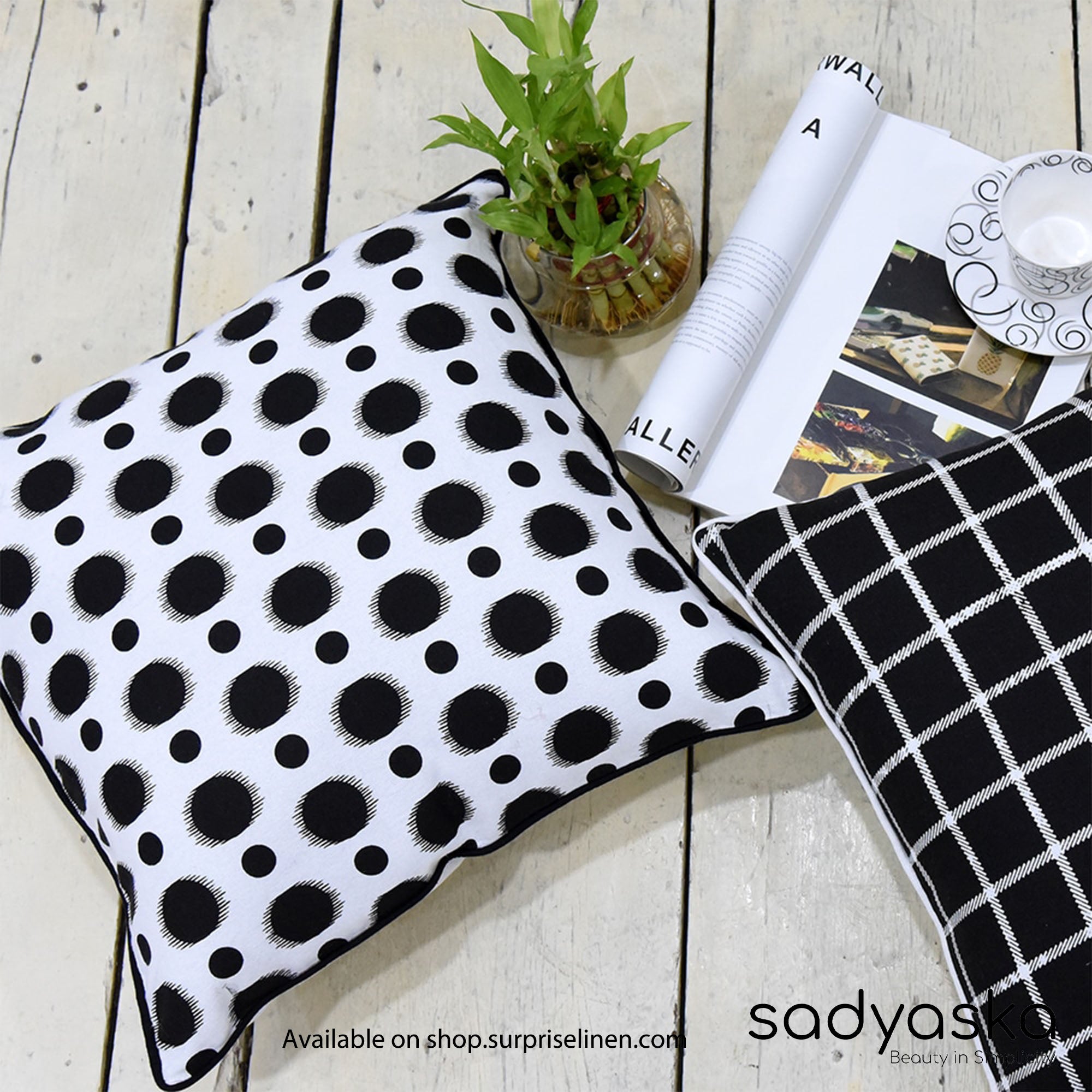 Sadyaska - Screen Printed Cushion Cover (Black & White)