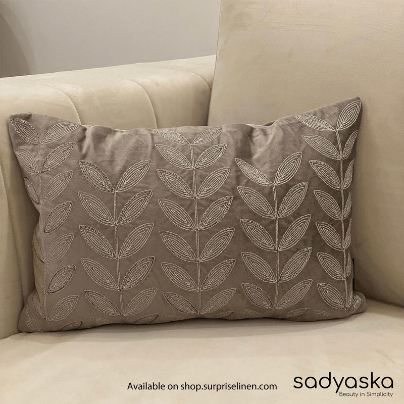 Sadyaska - Decorative Inferno Velvet Pillow Cover (Silver)