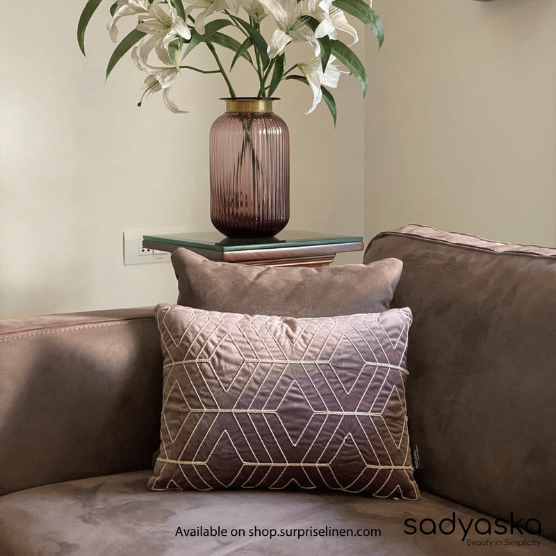 Sadyaska - Decorative Garnet Velvet Pillow Cover (Lilac)