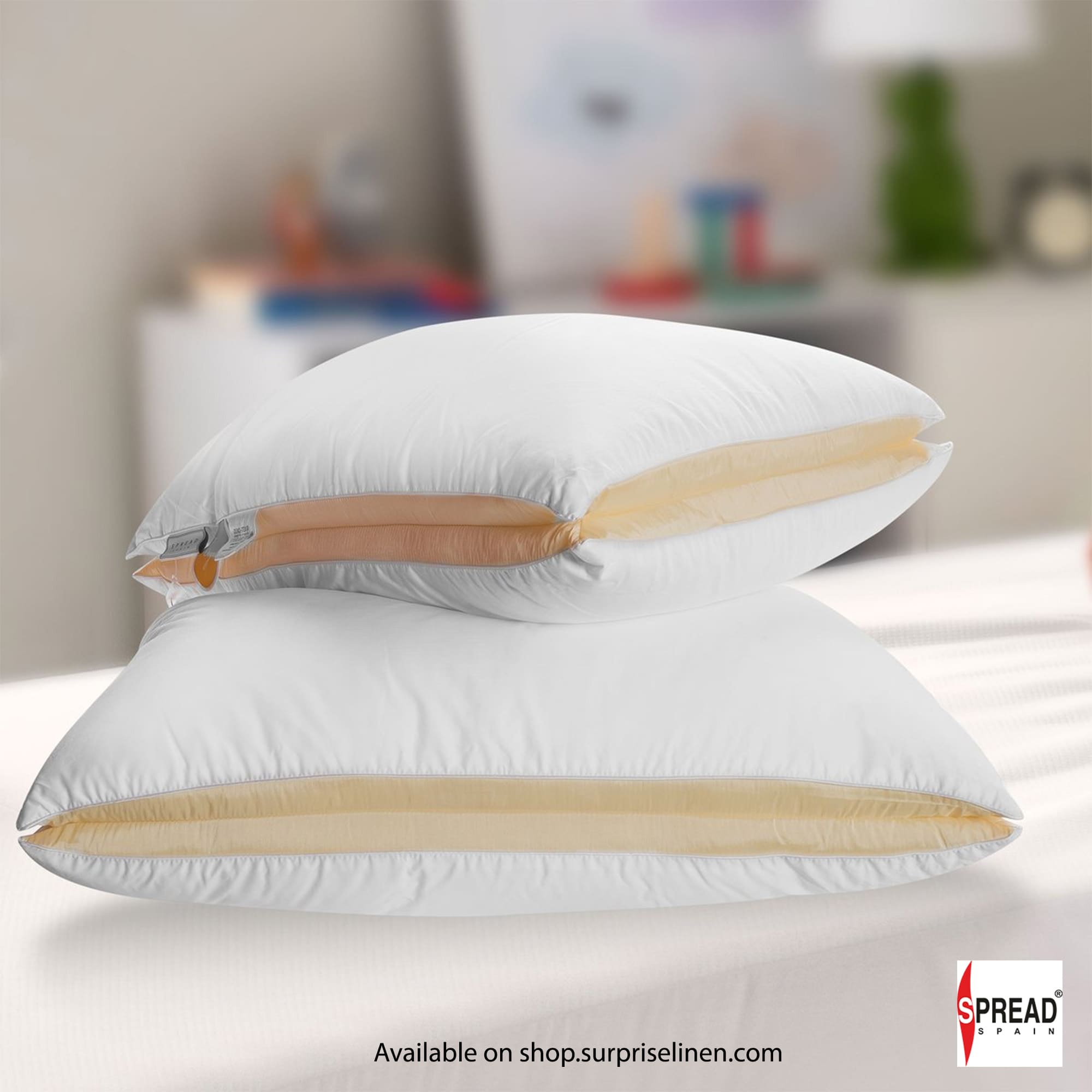 Spread Spain - Royale Pillow (White)