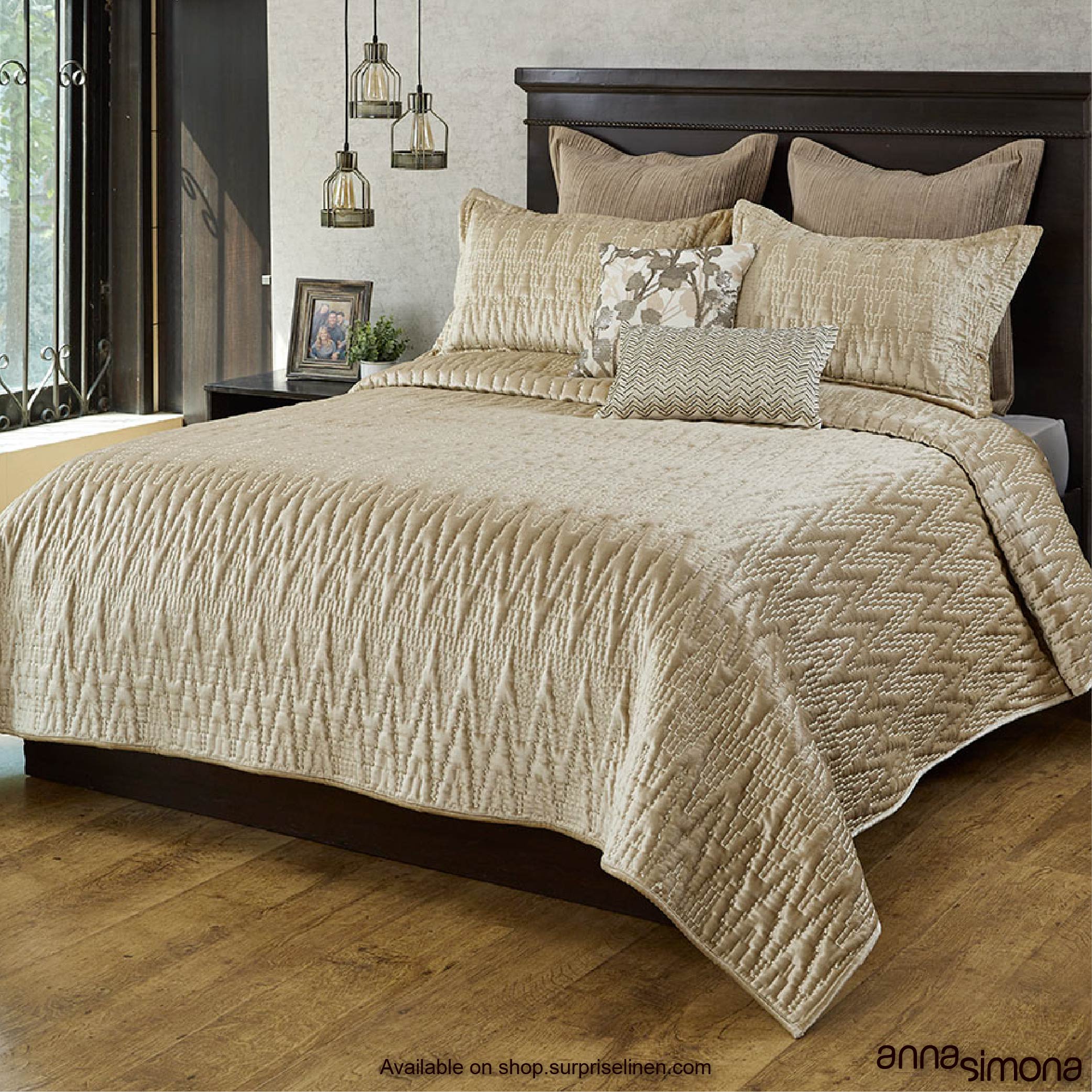 Anna Simona - Jazz 7 Pcs Velvet Bed Cover Set (Off White)