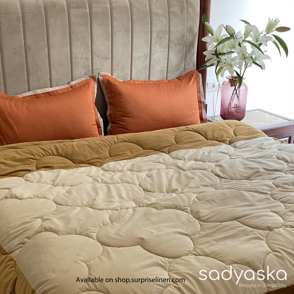 Sadyaska - Extreme Winter Velvet Quilt (Camel Ivory)